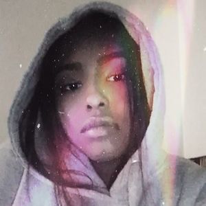 Meet your Posher, Aisha